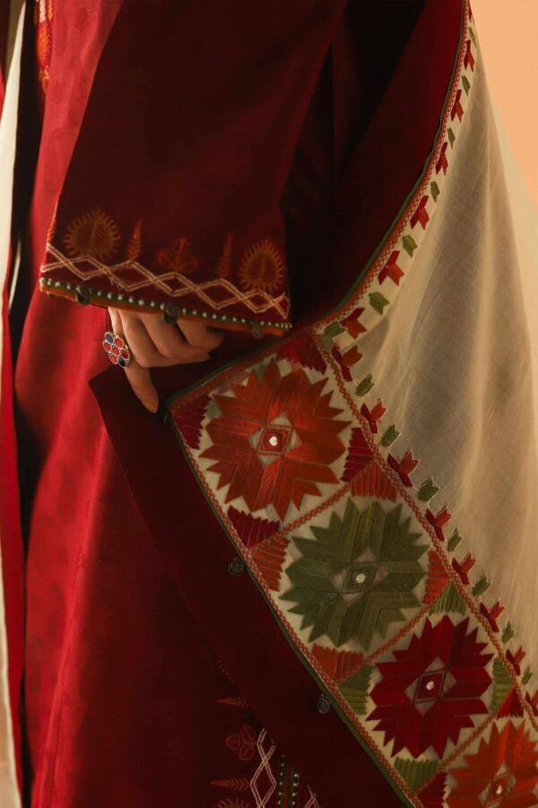 ZARA SHAHJHAN LUXURY DHANAK  EMBROIDERED SUIT - Image 2